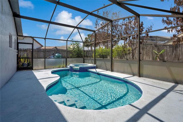 4805 KINGSTON CIR, Kissimmee, FL 34746