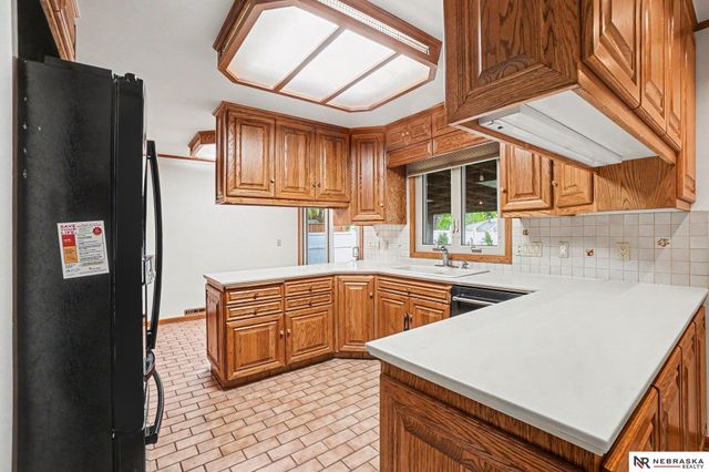 3629 S 75th Street, Omaha, NE 68124