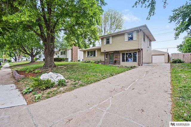 3629 S 75th Street, Omaha, NE 68124