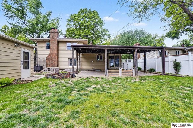 3629 S 75th Street, Omaha, NE 68124