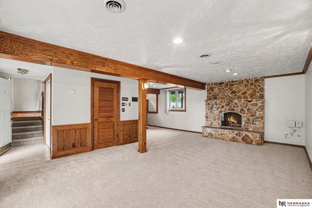 3629 S 75th Street, Omaha, NE 68124