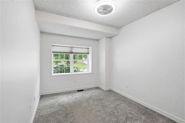 1832 Stonewood Drive, Lee's Summit, MO 64086