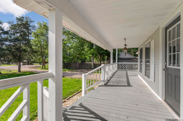 30570 Walker North Rd, Walker, LA 70785