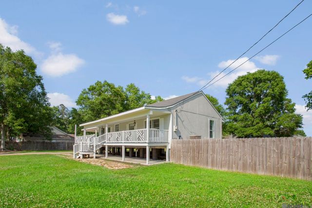 30570 Walker North Rd, Walker, LA 70785