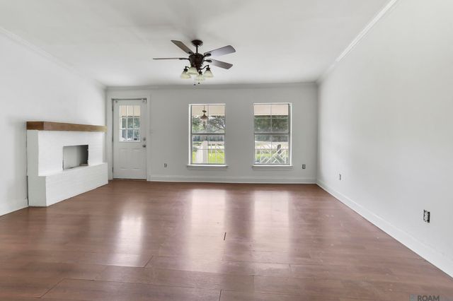 30570 Walker North Rd, Walker, LA 70785