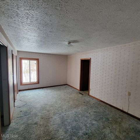 38227 Chestnut Ridge Road, Elyria, OH 44035