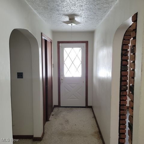 38227 Chestnut Ridge Road, Elyria, OH 44035