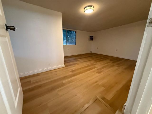 2580 Country Drive, Merced, CA 95340