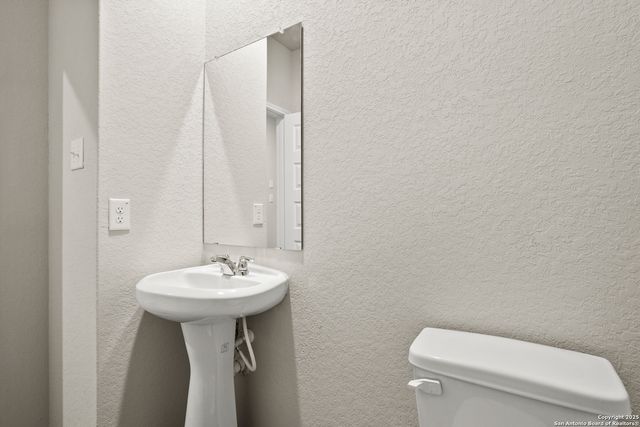 9323 Graze Land, San Antonio, TX 78211