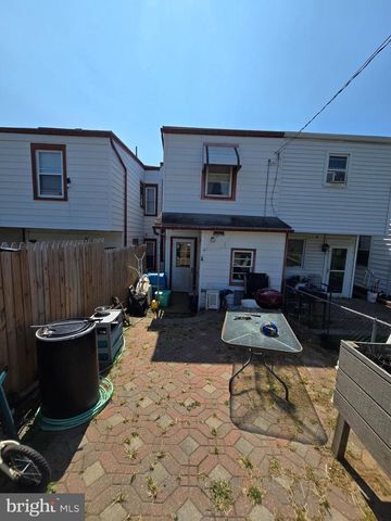 441 S 4TH ST, Hamburg, PA 19526