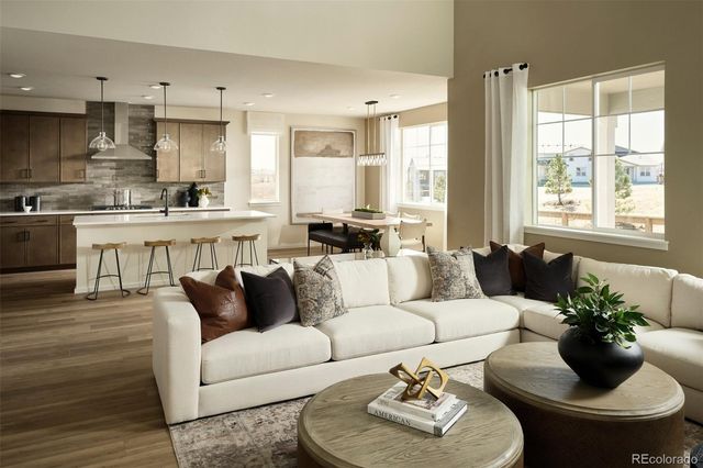 7822 S Clubview Street, Aurora, CO 80016