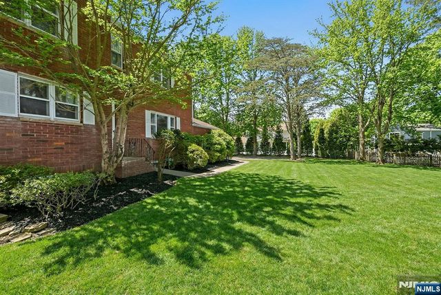 63 Van Orden Road, Harrington Park, NJ 07640