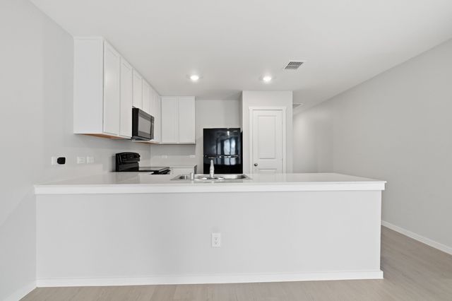 225 Poplar Place, Wilmer, TX 75172