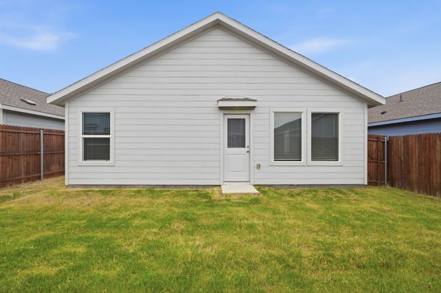 225 Poplar Place, Wilmer, TX 75172