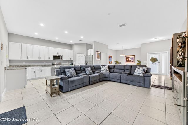 1285 Grandeur Street SE, Palm Bay, FL 32909