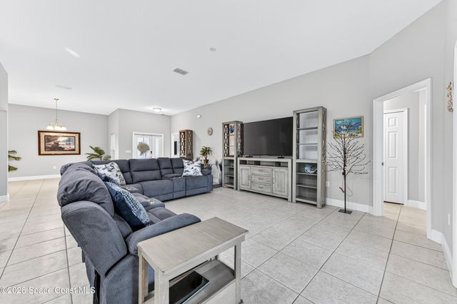 1285 Grandeur Street SE, Palm Bay, FL 32909