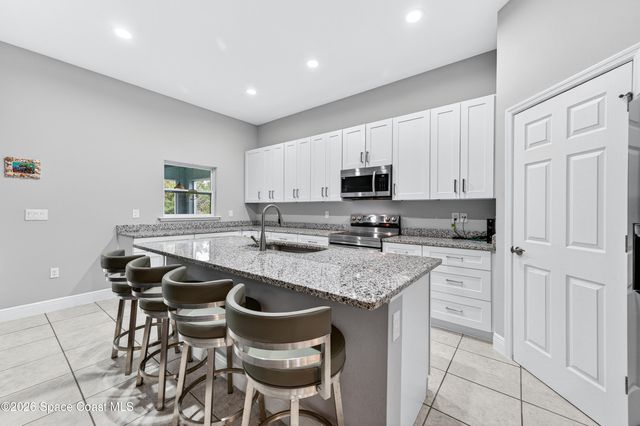 1285 Grandeur Street SE, Palm Bay, FL 32909