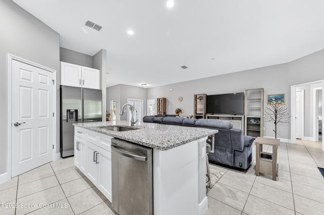 1285 Grandeur Street SE, Palm Bay, FL 32909