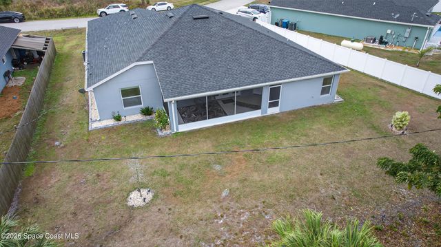 1285 Grandeur Street SE, Palm Bay, FL 32909