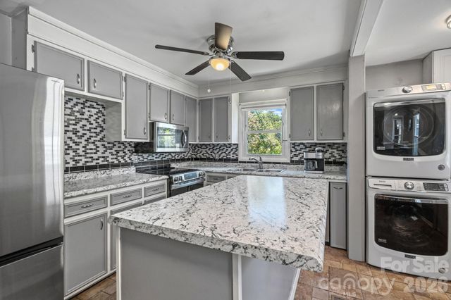 14700 August Lane, Charlotte, NC 28227