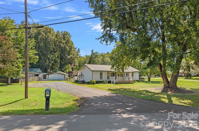 14700 August Lane, Charlotte, NC 28227