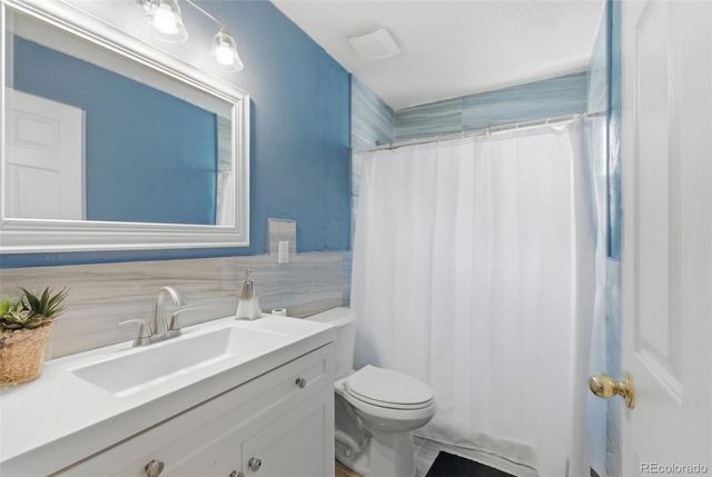 4307 Durham Court, Denver, CO 80239