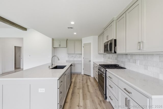 27785 E 109th Place S, Coweta, OK 74429