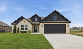 27785 E 109th Place S, Coweta, OK 74429