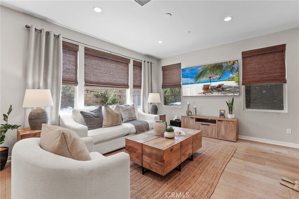33 Fuchsia, Lake Forest, CA 92630 — photo 2