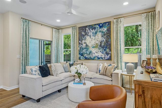 648 SILVER STREAM COURT, Brandon, FL 33511