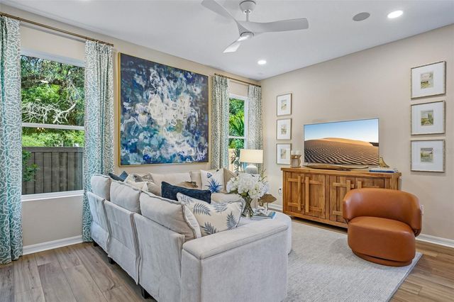 648 SILVER STREAM COURT, Brandon, FL 33511