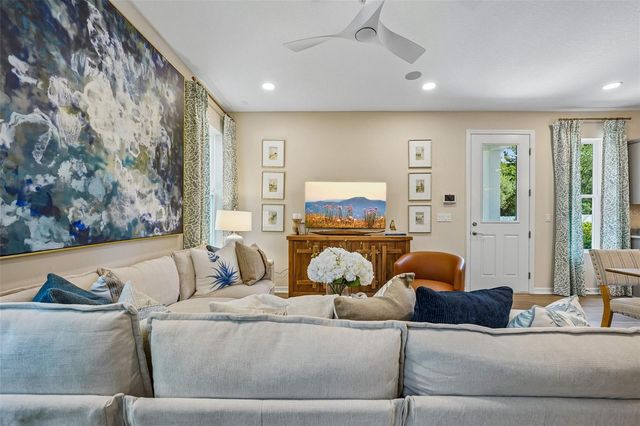 648 SILVER STREAM COURT, Brandon, FL 33511