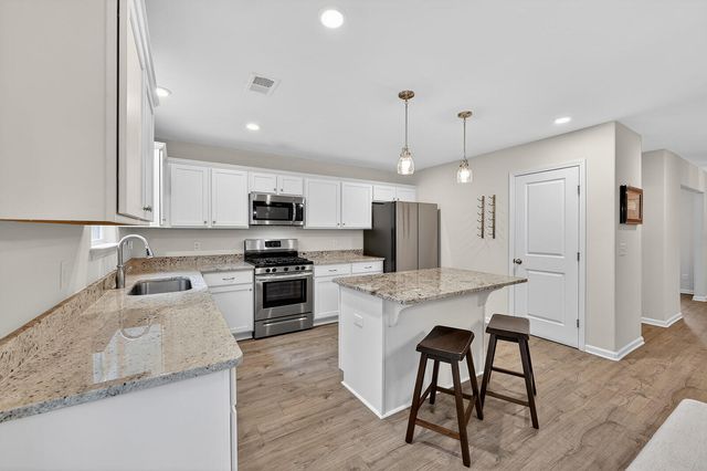 102 Teal Bluff Boulevard, Seabrook, SC 29940