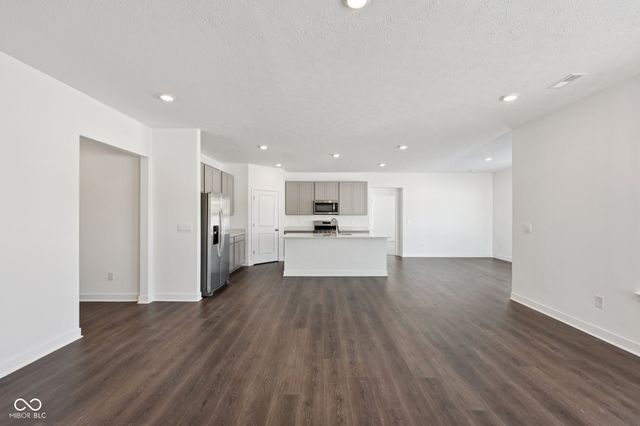 8094 Wesleyan Drive, Avon, IN 46123