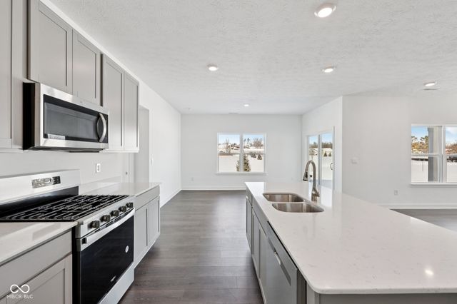 8094 Wesleyan Drive, Avon, IN 46123