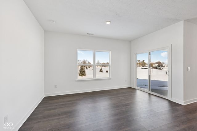 8094 Wesleyan Drive, Avon, IN 46123