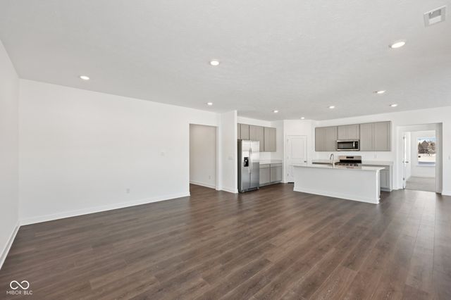 8094 Wesleyan Drive, Avon, IN 46123