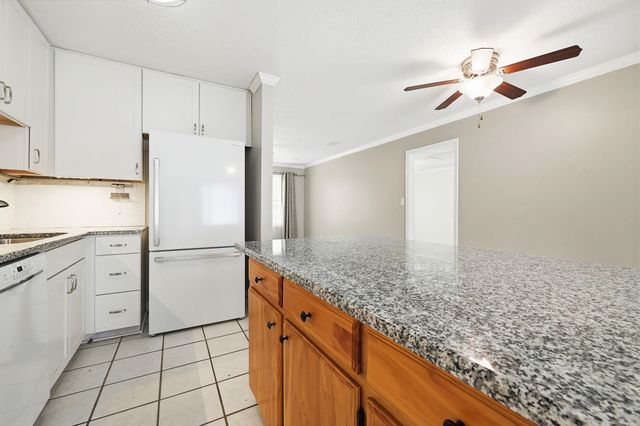 5610 Rosewood Dr., Myrtle Beach, SC 29588