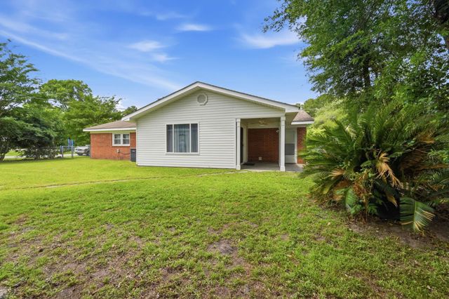 5610 Rosewood Dr., Myrtle Beach, SC 29588