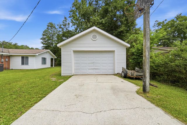 5610 Rosewood Dr., Myrtle Beach, SC 29588