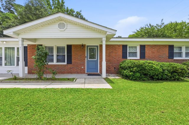 5610 Rosewood Dr., Myrtle Beach, SC 29588