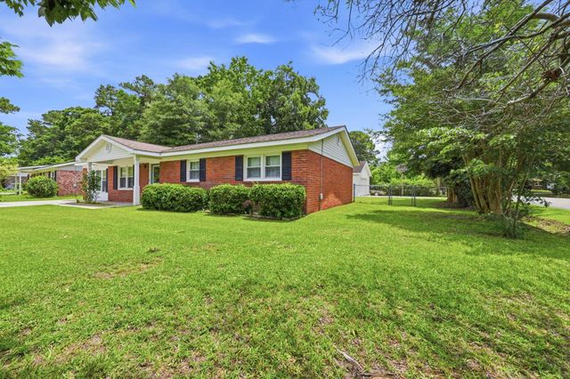 5610 Rosewood Dr., Myrtle Beach, SC 29588