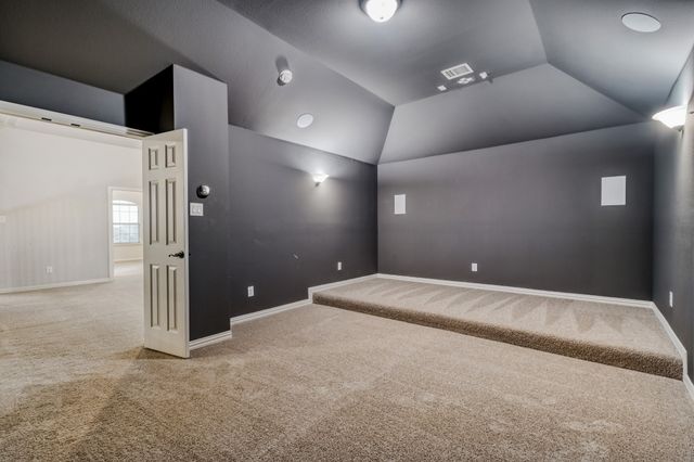 103 Garden Grove Lane, Red Oak, TX 75154