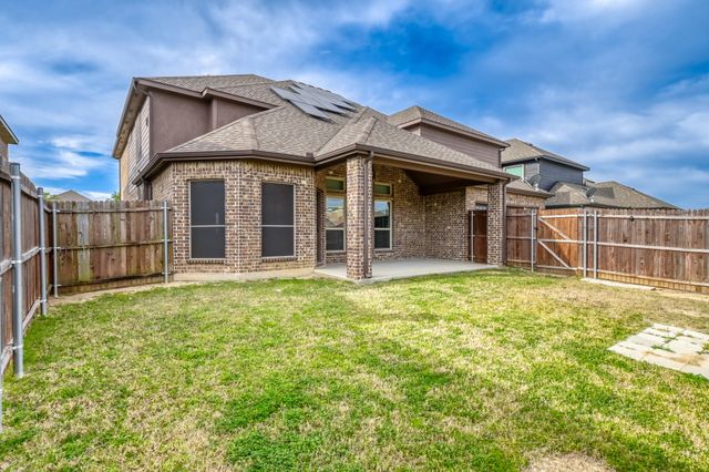 103 Garden Grove Lane, Red Oak, TX 75154