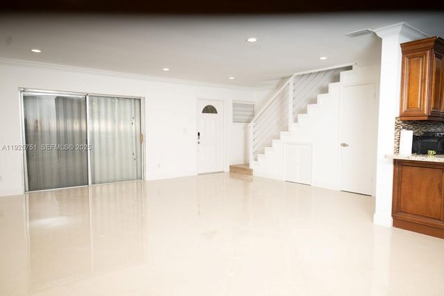 13761 SW 84th St F, Miami, FL 33183