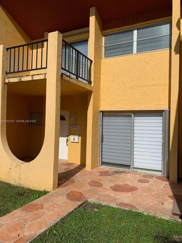 13761 SW 84th St F, Miami, FL 33183