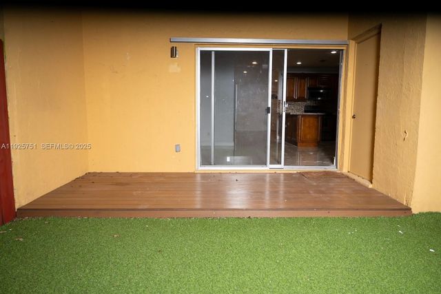 13761 SW 84th St F, Miami, FL 33183