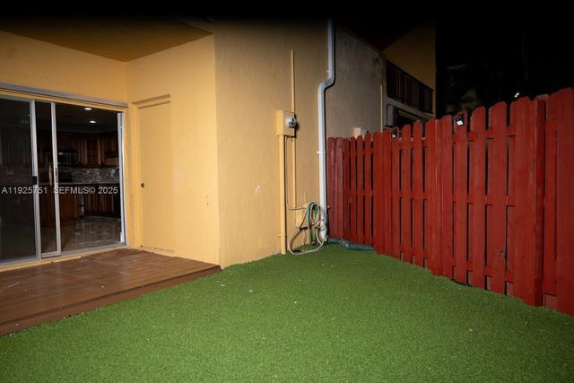 13761 SW 84th St F, Miami, FL 33183