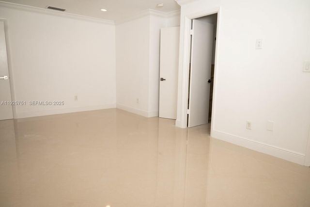 13761 SW 84th St F, Miami, FL 33183