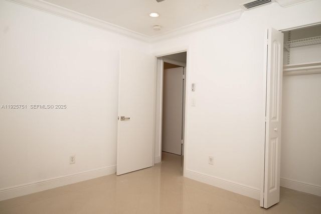 13761 SW 84th St F, Miami, FL 33183